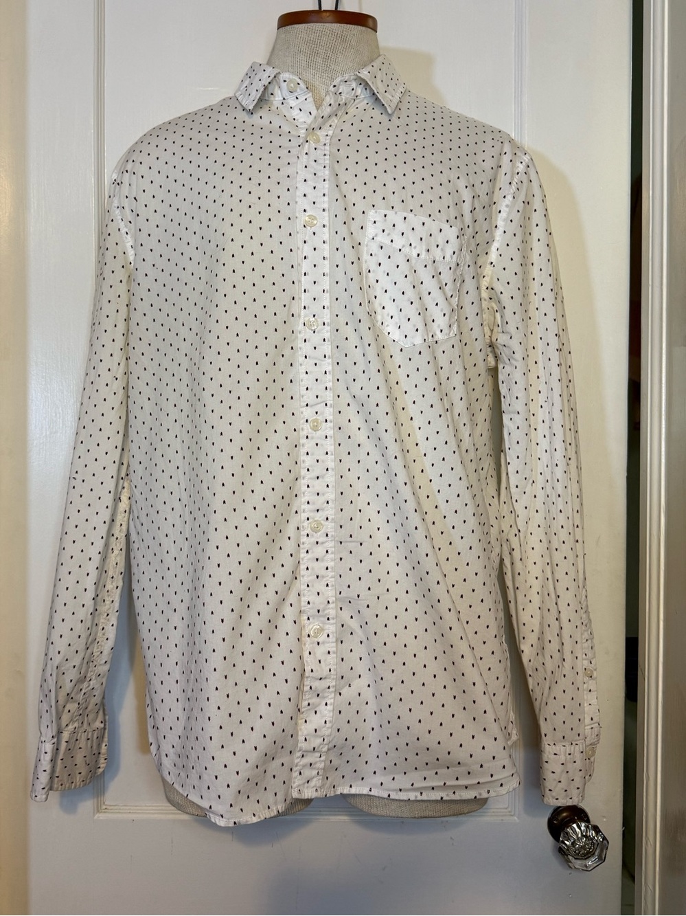 Aeropostale White Long-Sleeve Button-Down Shirt with red navy arrows, Large